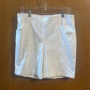 Chico’s Perfect Stretch White Shorts Size 2 (Large) Pull On Comfort Stretch
